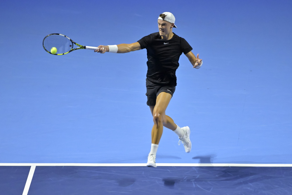 战中继续努 战中继续努